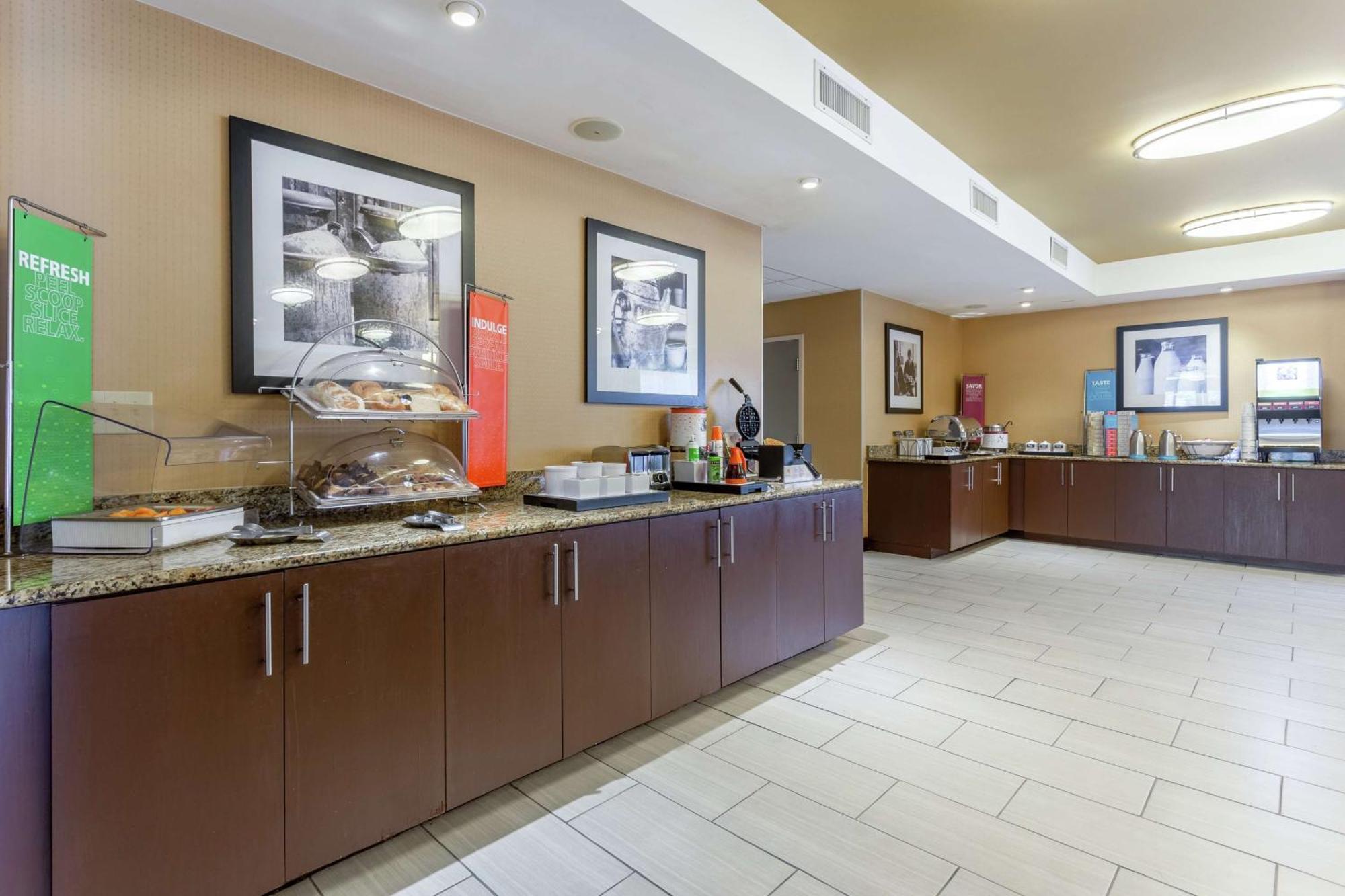 Hampton Inn Biloxi-Ocean Springs Extérieur photo